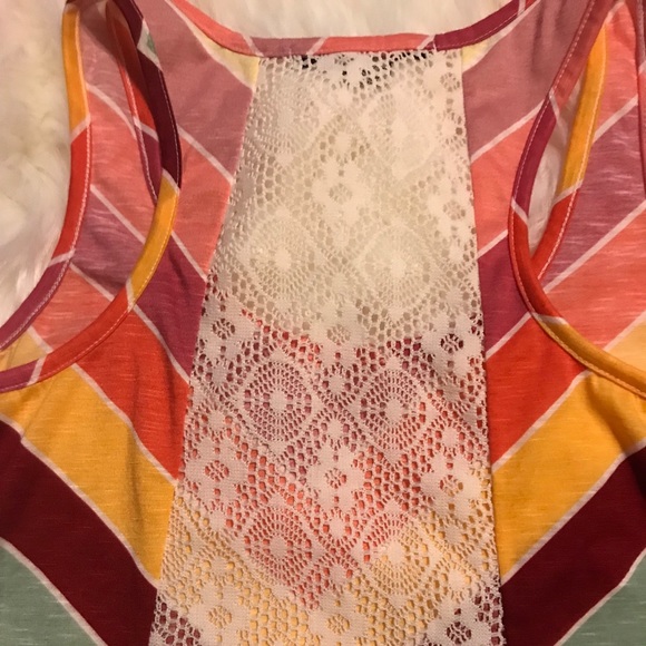 American Rag Tank #25 - Picture 4 of 5